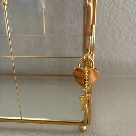 Glass wedding card box with Guest Book - Picture 4 of 9